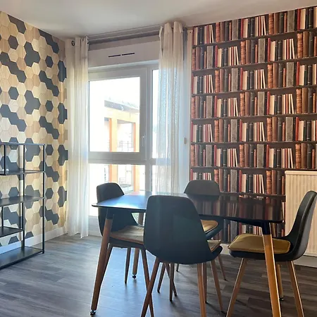 Boheme - 6p - Spacieux 3ch Balcon - Wifi - Metro Appartement *